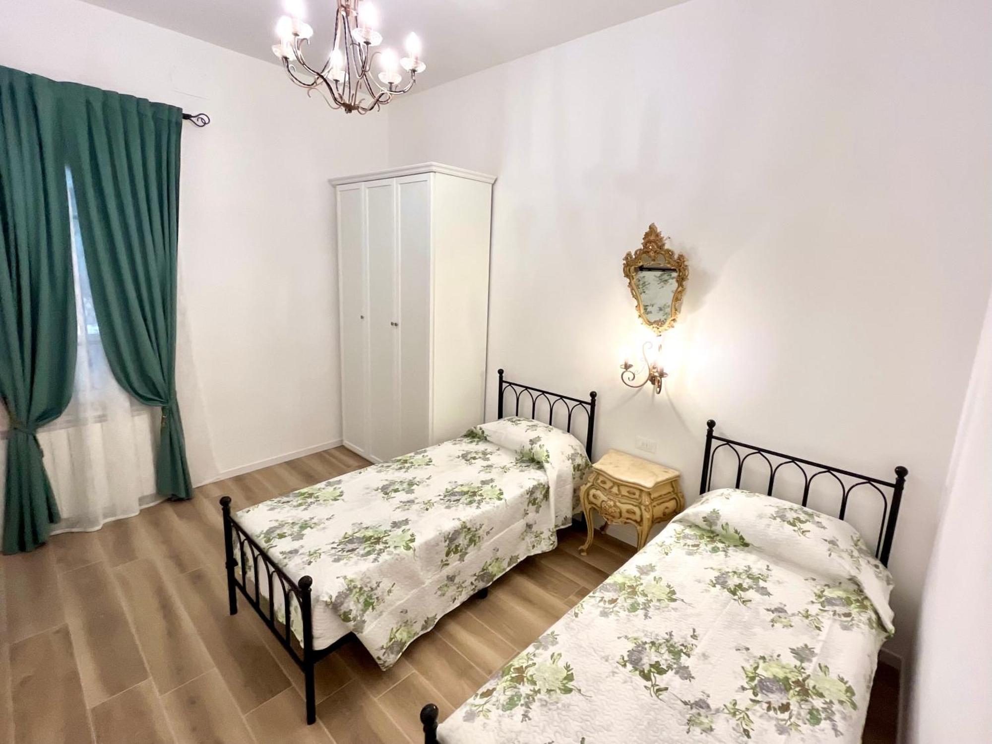 Airoldi Palace Apartment Кьоджа Экстерьер фото